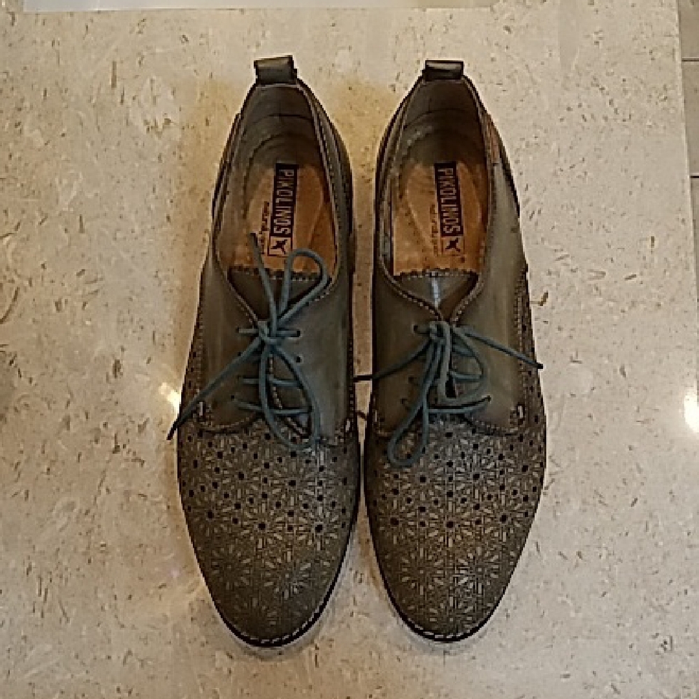 PIKOLINOS Women's Olive Green Oxfords